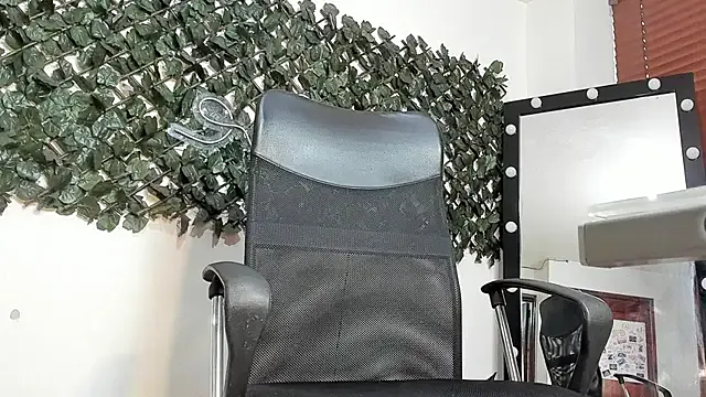 Freechat DestinyHills on StripChat