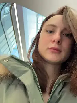 Offline Dina_Tease on StripChat