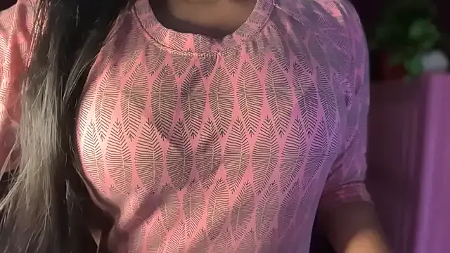 Offline Diya_11 on StripChat