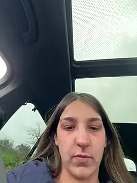 Offline DoriDelux66 on StripChat