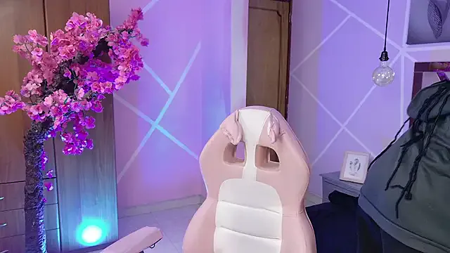 Offline Elith_noa on StripChat