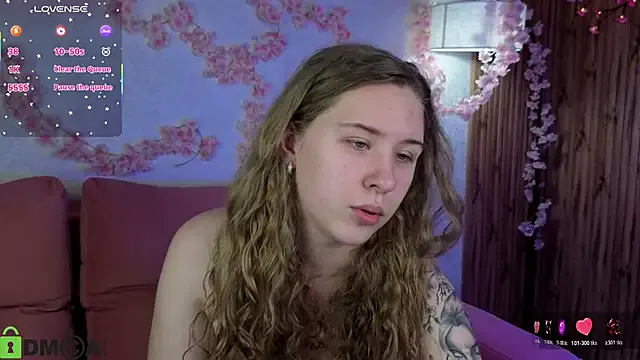 Offline Elsie_Cutties on StripChat