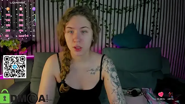 Offline Elsie_Cutties on StripChat