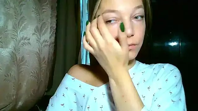 Freechat EmillyPlay on StripChat