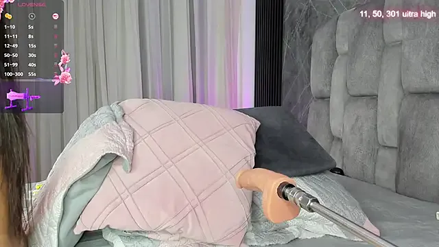 Offline emily_fox1 on StripChat