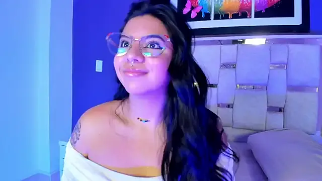 emilyy_cooperr model from sc