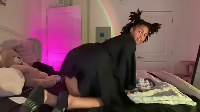 Offline emorisplash on StripChat