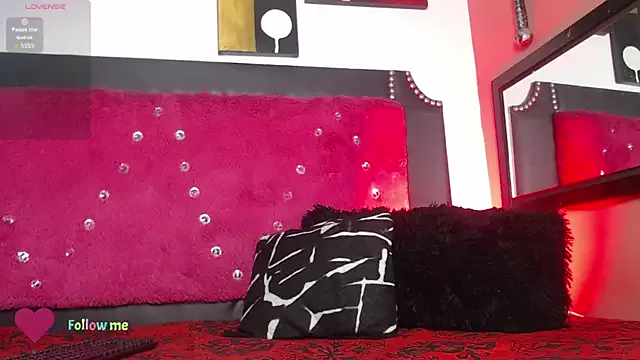 Engeelll on StripChat