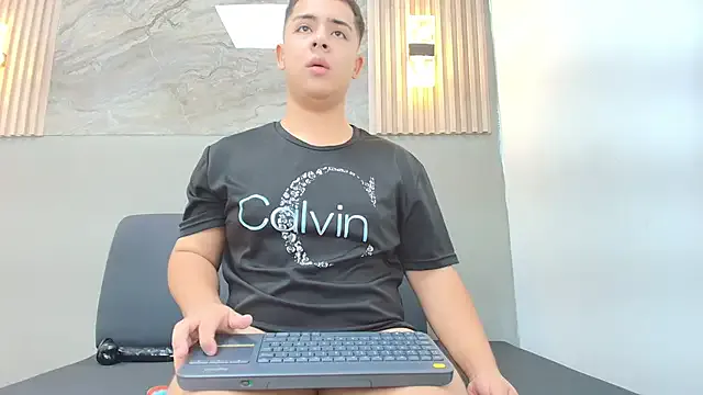 Freechat Erick_craig on StripChat