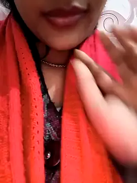 Offline Eshwari_Chopra on StripChat