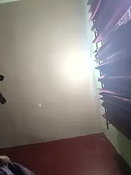 Offline Eshwari_Chopra on StripChat