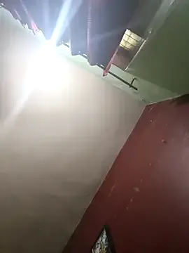 Offline Eshwari_Chopra on StripChat