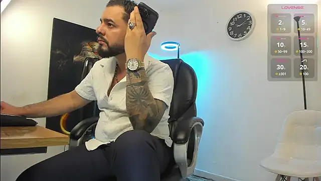 Freechat Ethan_Castellano on StripChat