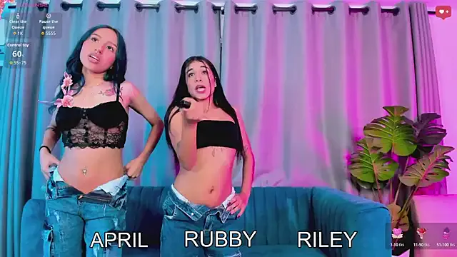 Offline Evil_Giirls on StripChat