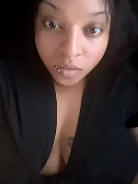 Offline ExoticEmpress18 on StripChat