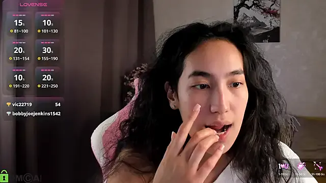 Freechat FlirtyAura on StripChat