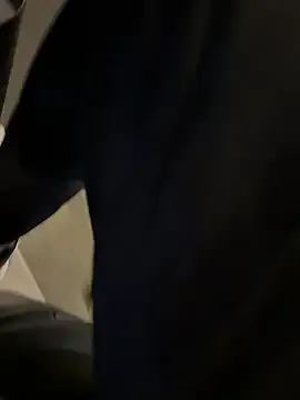 Offline frnk30151 on StripChat