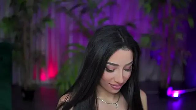 Freechat GinaValentinna on StripChat