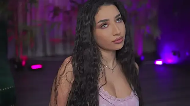 Freechat GinaValentinna on StripChat