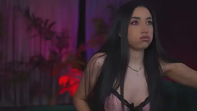 Freechat GinaValentinna on StripChat