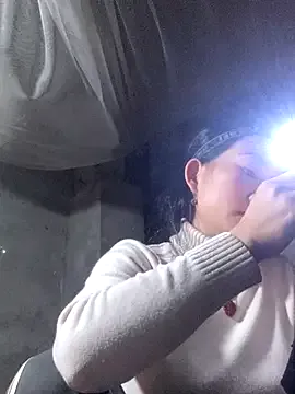 Freechat gio-thu on StripChat