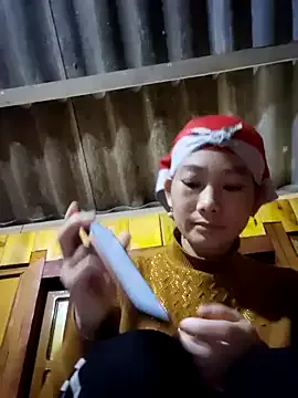 Freechat gio-thu on StripChat