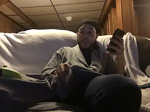 Offline givemeabreak34 on StripChat