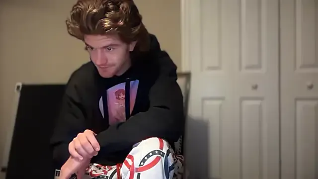 Offline greekmythics on StripChat