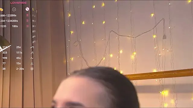 Freechat happynewdear on StripChat