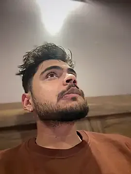 Offline Hornybeardguy on StripChat