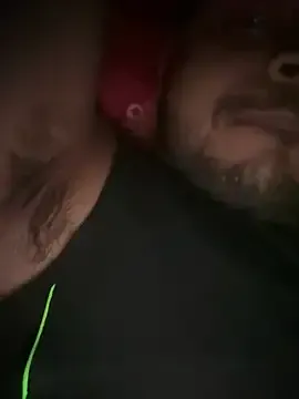 Offline Hornybeardguy on StripChat