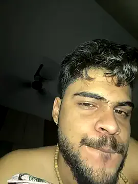 Offline Hornybeardguy on StripChat