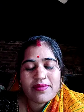 Offline Hot_kamla on StripChat