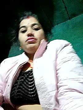 Offline Hot_kamla on StripChat