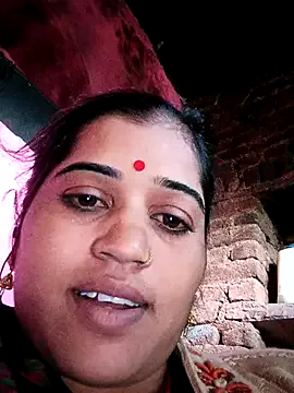 Offline Hot_kamla on StripChat