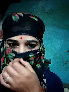 Offline Hot_kamla on StripChat