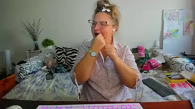 Offline IamYourNarcotic on StripChat