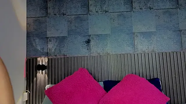 Freechat IbethMoon on StripChat