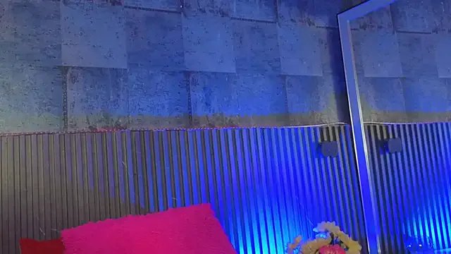 Freechat IbethMoon on StripChat