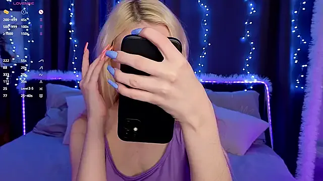 Freechat IraYounce on StripChat