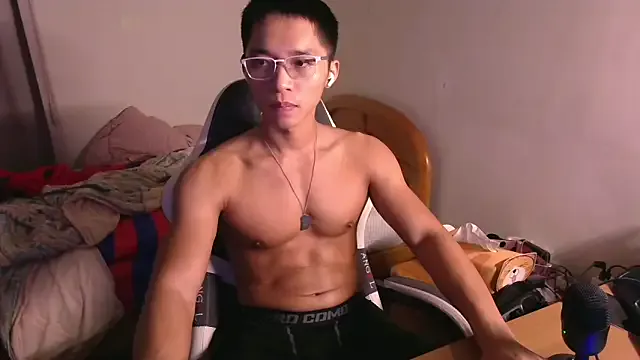 Offline iron0401 on StripChat