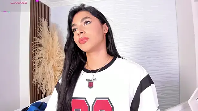 Offline IsabelleFoxx_ on StripChat