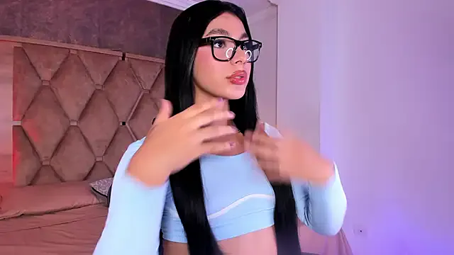 Offline IsabelleFoxx_ on StripChat