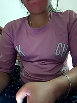 Freechat isha_sharma2002 on StripChat