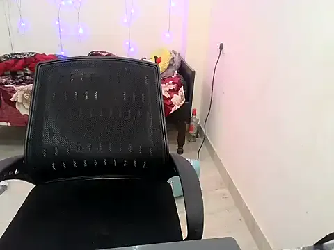 Offline its_siya_ on StripChat