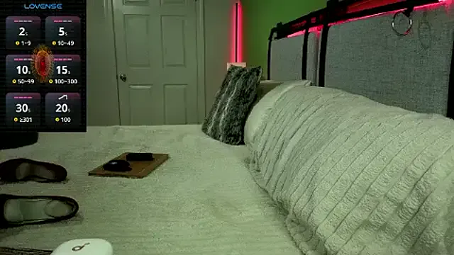 Freechat ivynyxx on StripChat