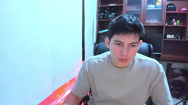 Freechat JamesCr_ on StripChat