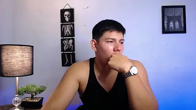 Freechat JamesCr_ on StripChat