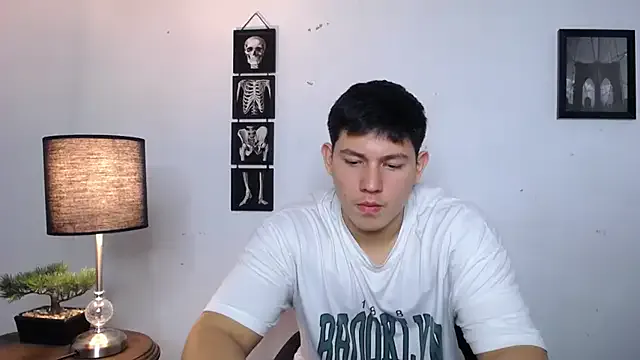 Freechat JamesCr_ on StripChat