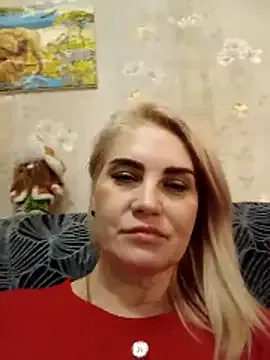 JennyOMay on StripChat